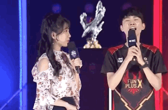 西队以及充 西队以及充